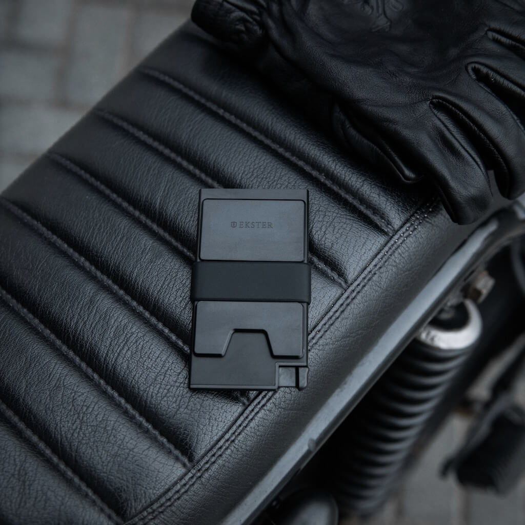 Ekster Cardholder - Image 12