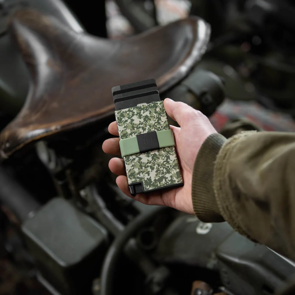 Ekster Cardholder - Image 20